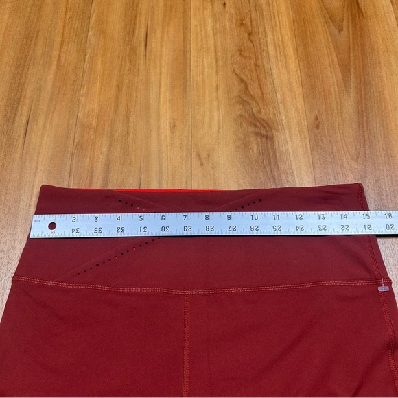 Athleta It's A Wrap 7/8 Tight Warm Orange Perforated High Rise Leggings SZ L - Picture 9 of 12